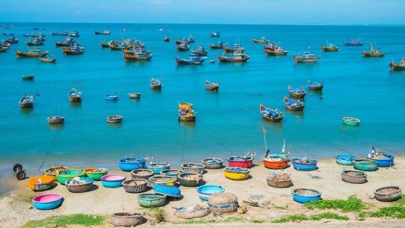 top 6 dia diem du lich thu vi tai long hai 202202171439386808
